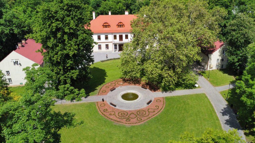 Realizacje | Z pasji do zieleni. Ogrodnictwo, projekt ogrodu, zakładanie ogrodów, sprzedaż roślin Kozy, Kęty, Bielsko-Biała, Żywiec, Oświęcim, Andrychów. Realizacje | Z pasji do zieleni. Ogrodnictwo, projekt ogrodu, zakładanie ogrodów, sprzedaż roślin Kozy, Kęty, Bielsko-Biała, Żywiec, Oświęcim, Andrychów.